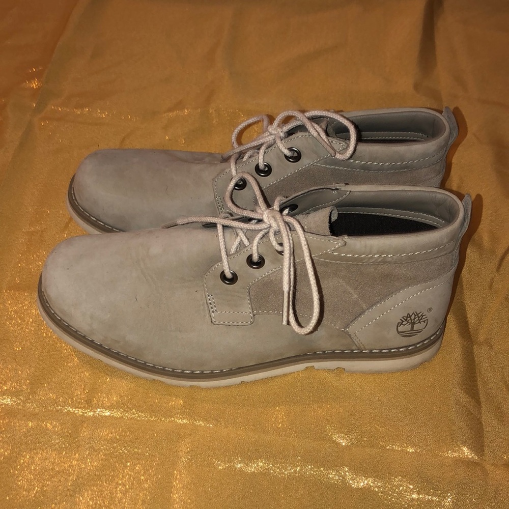 Gray Timberlands - image 1